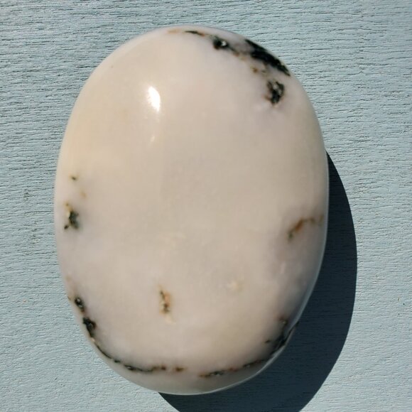 Moss Agate Palm Stone Pillow (Q2) - Picture 3 of 4